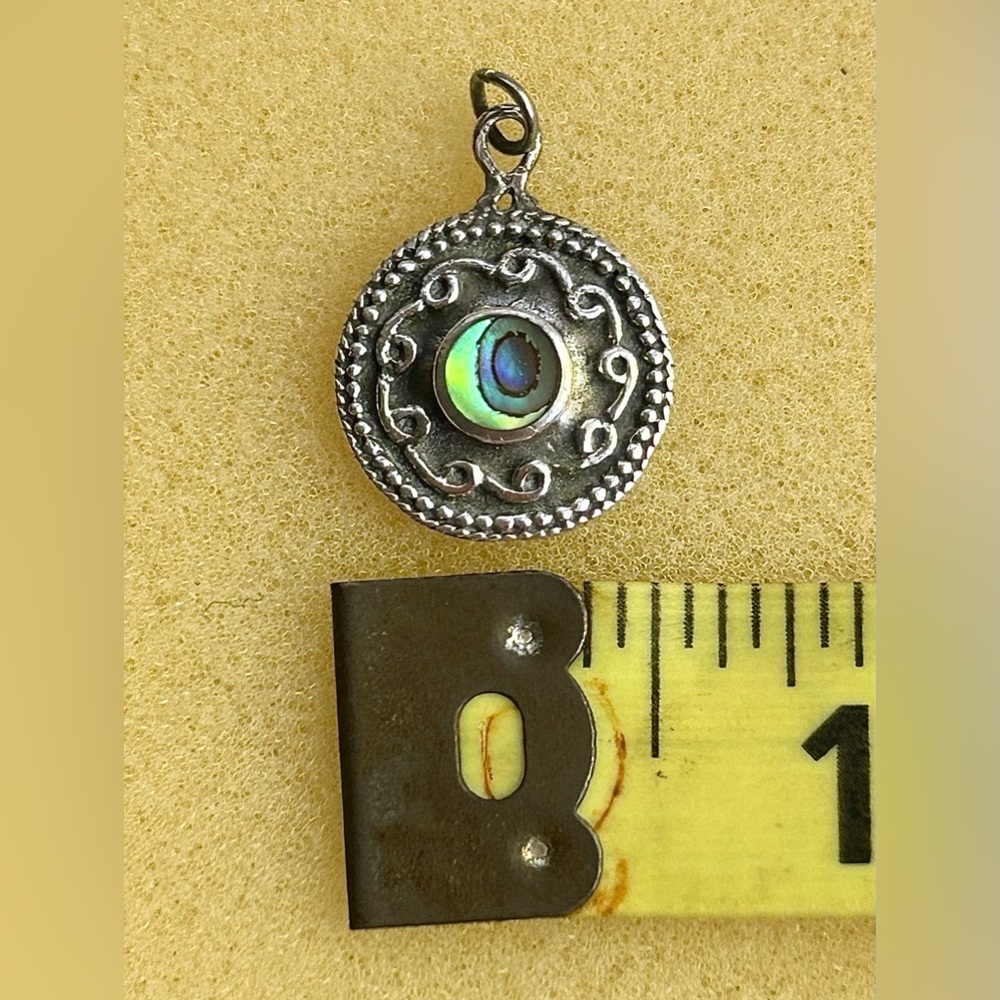 Sterling Silver Pendant With Abalone Inlay - image 7